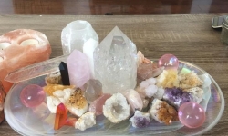 Doğal Taşlar: Etkisi Gerçek mi, His mi?