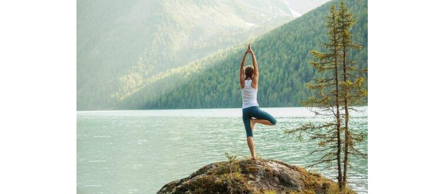 Kampçıların Yeni Trendi: Doğa Yürüyüşleri ve Kamp Göllerinde Yoga Seansları 