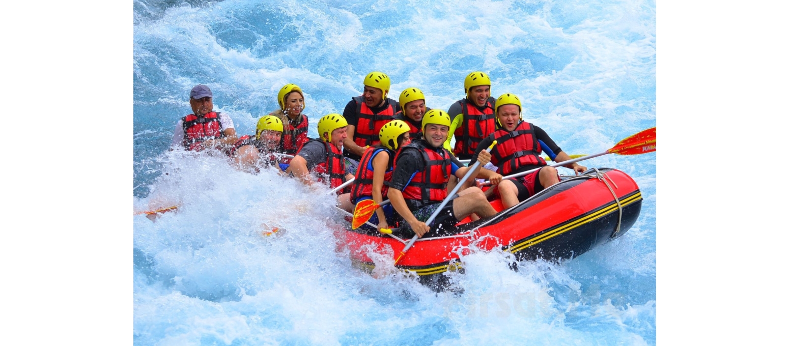 Doğanın Gücüyle Baş Başa Gelmek: Rafting Sporuyla Heyecan Dolu Bir Deneyim