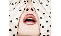 Moda Psikolojisi: Kıyafetlerin Ruh Haline Etkisi 