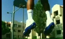  Reebok’tan Hayat Dersi Gibi Reklam: “Bir Jumpshot Sana Ne...